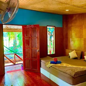  Séjour chez l'habitant Lantacoconutgardenbungalow Thaïlande