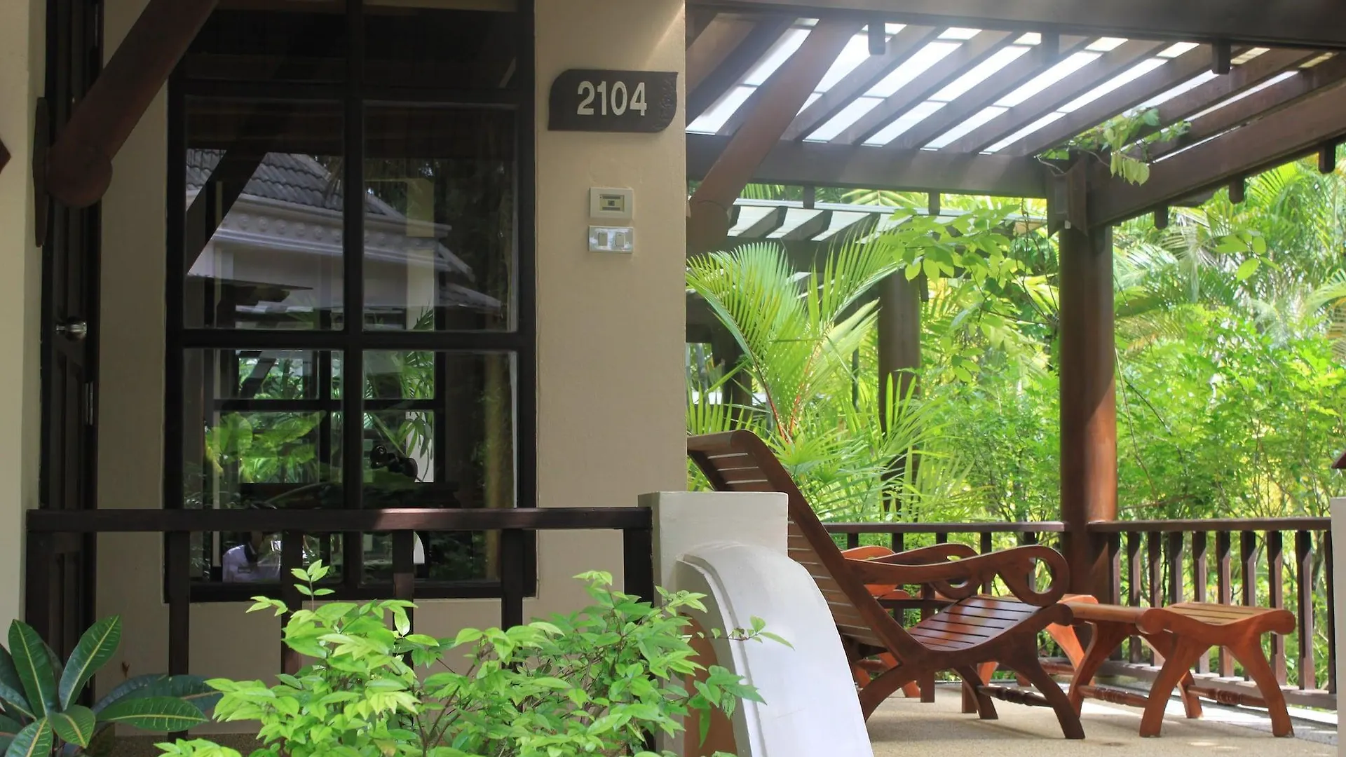 Mukdara Beach Villa & Spa Resort Khao Lak 4*,